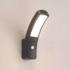 Moshe Buiten Wandlamp W/Sensor Dark Grey - Lindby - Koop Online -Verlichting Opslag 4251911734348 4