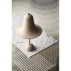 Pantop Tafellamp Ø23 Grey Sand - Verpan - Koop Online -Verlichting Opslag 5702410412910pantop bord oe23 grey sand verpan4
