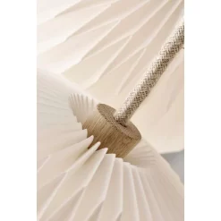 The Bouquet Chandelier 3 Papier - Le Klint - Koop Online -Verlichting Opslag 5703387913080 the bouquet chandelier 3 papir le klint6