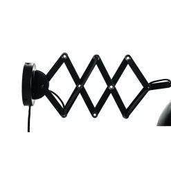 Futura Swing Wandlamp Black - Dyberg Larsen - Koop Online -Verlichting Opslag 5704709072232futura vaeg sakselampe3