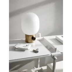 Jwda MetallIC Tafellamp Gepolijst Geelkoper - Menu - Koop Online -Verlichting Opslag 5709262979110 1800839 jwda20metallic20lamp mirror20polished20brass 3