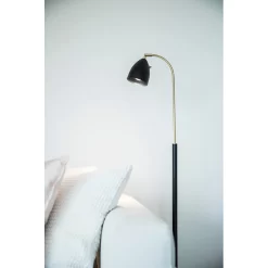Deluxe Vloerlamp Wit/Geelkoper LED - Belid - Koop Online -Verlichting Opslag 739153426738420deluxe20gulvlampe20hvidmessing20led20 20belid 3