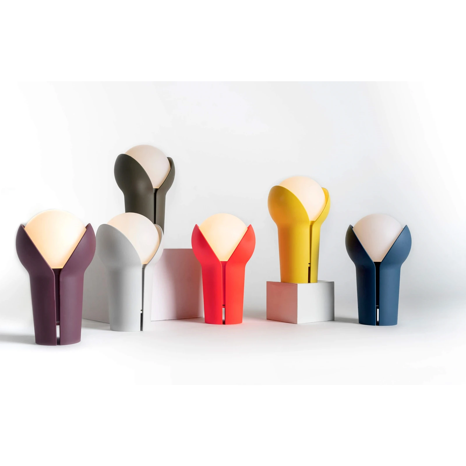 Bud Tafellamp Ocean Blue - Innermost - Koop Online 5 Bud Tafellamp Ocean Blue - Innermost - Koop Online - Afbeelding 3