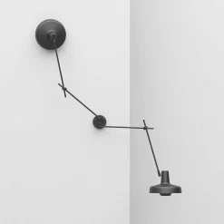 Arigato 2 Wandlamp Zwart - Grupa - Koop Online -Verlichting Opslag 820090008951220arigato20220vc3a6glampe20sort20 20grupa20products 4