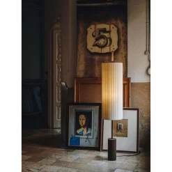 Dórica Vloerlamp Incl. Stabilization Base Bruin/Natural - Santa & Cole - Koop Online -Verlichting Opslag 82009000953855