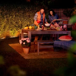 Hue Outdoor Lightstrip 2m White/Color Amb. - Philips Hue - Koop Online -Verlichting Opslag 8718696804773 hue outdoor lightstrip 2m philips hue3