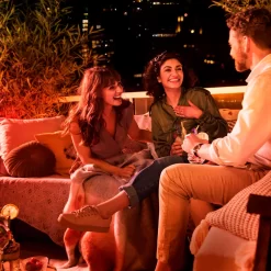 Hue Outdoor Lightstrip 2m White/Color Amb. - Philips Hue - Koop Online -Verlichting Opslag 8718696804773 hue outdoor lightstrip 2m philips hue7