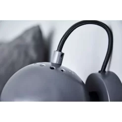Ball Wandlamp Matt Dark Grey - Frandsen - Koop Online -Verlichting Opslag Ball all lamp dark grey closeup lifestyle FRANDSE